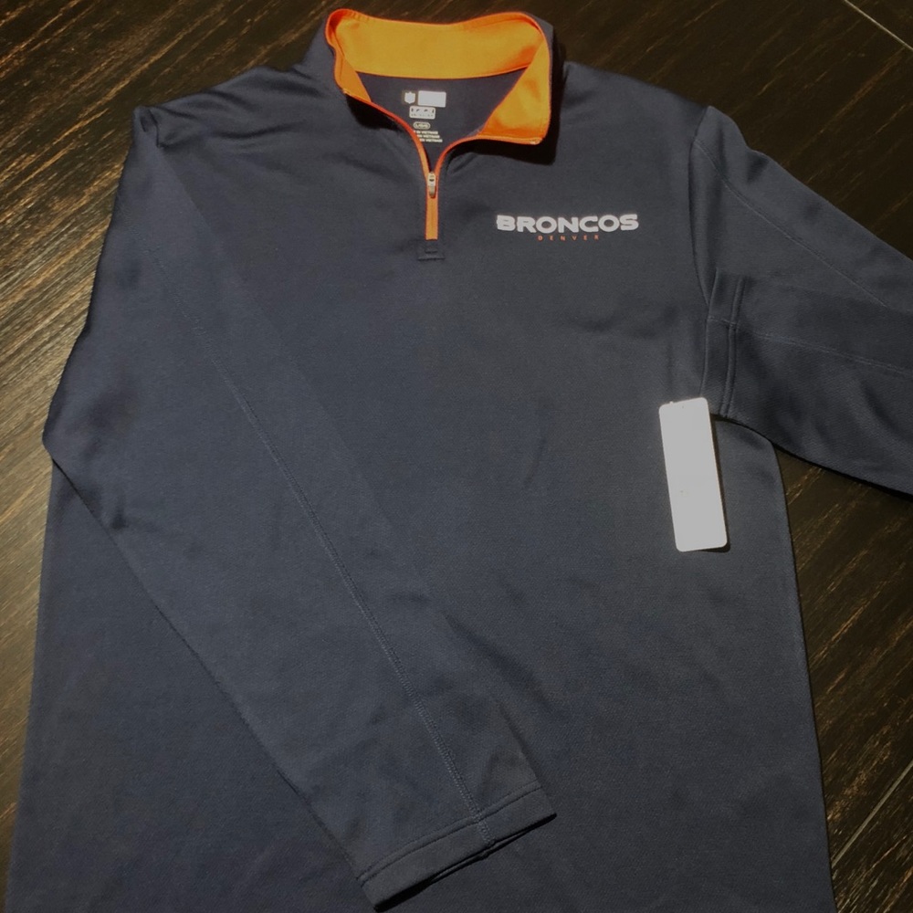 (SOLD OUT!!)Denver Broncos Men’s Sweatshirt Large